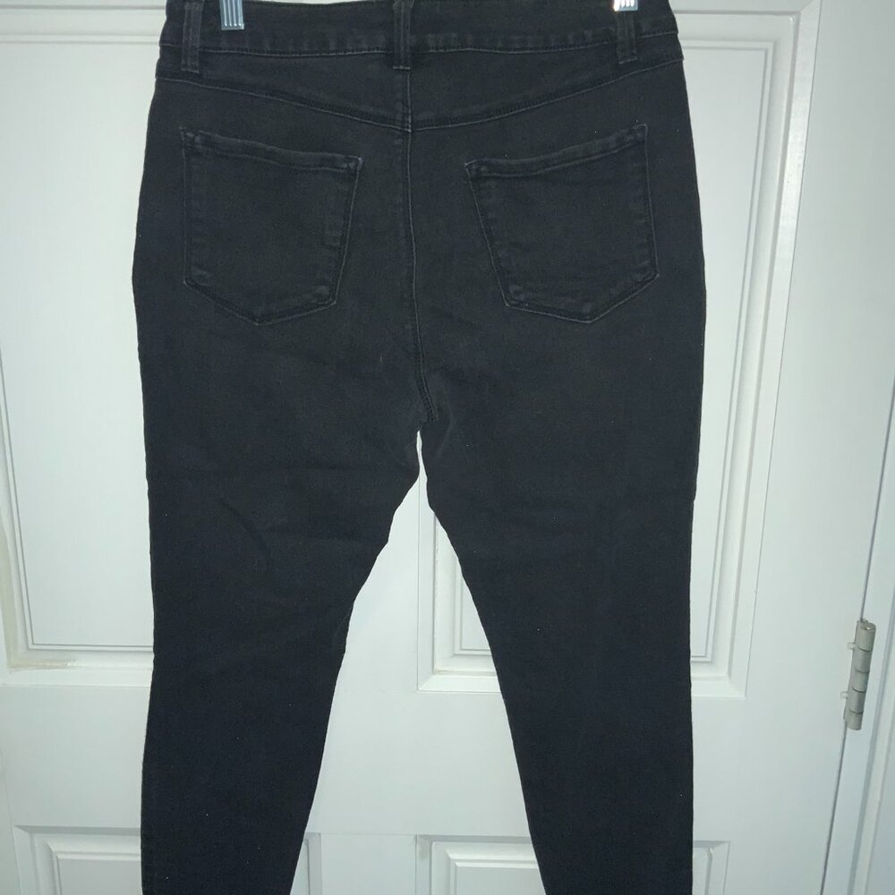 jeans - Picture 2 of 3